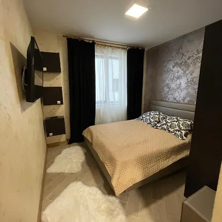 Gold Apartment 4U 아파트 Năvodari